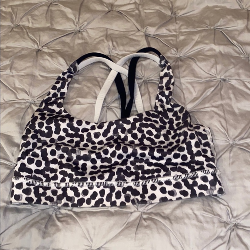 Lululemon sports bra